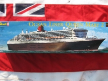 images/productimages/small/Queen Mary 2 Revell 1;400 nw.voor.jpg